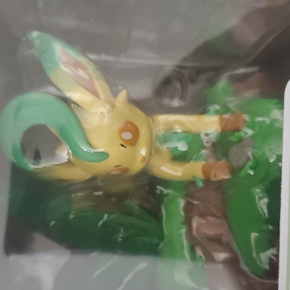 💚 Funkos an Afternoon with Eevee & Friends: Leafeon Collectible Pokémon Figure - Picture 2 of 7